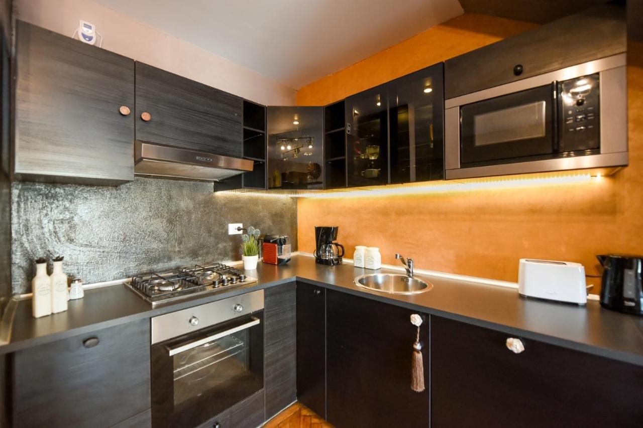 Spectacular Views & Modern Comfort: Your Dream Duplex In Central Bucharestアパートメント エクステリア 写真